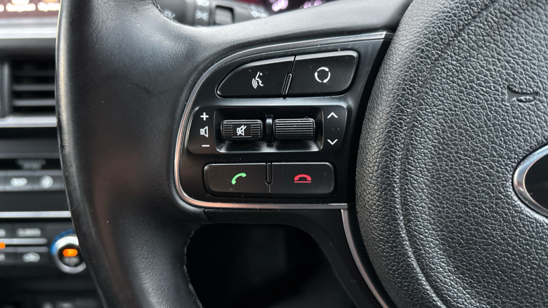 Kia Optima 1.7 CRDi ISG 2 5dr Diesel Estate